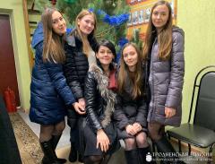 Настоятель храма поселка Берестовица и члены молодежного хора посетили пограничную заставу № 9 в д. Галынка