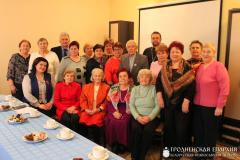 Мостовские оптимисты собрались вместе в социальной гостиной