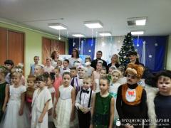 Рождественский утренник в средней школе №1 города Скидель