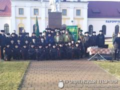 Священник принял участие в торжественном митинге