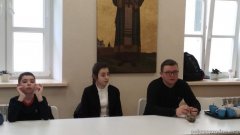 Фильм о помощи детям Африки показали воспитанникам воскресной школы Покровского собора