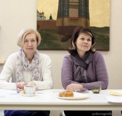 Семинар по сказкотерапии для педагогов воскресной школы Покровского собора провела психолог Светлана Резник