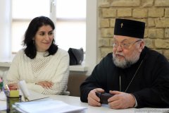 Владыка Артемий пообщался с воспитанниками певческой студии "Соборные воробушки"