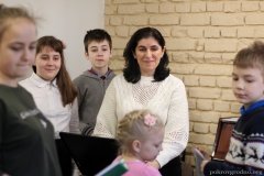 Владыка Артемий пообщался с воспитанниками певческой студии "Соборные воробушки"