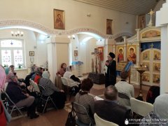 «Cлужа Богу, людям и науке»