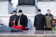 Духовенство Зельвенского благочиния приняло участие в акции по забору земли с мест воинских захоронений