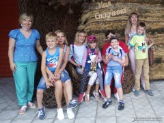 Подопечные Гродненского благотворительного общества посетили Центр ремесел «Наследие» 