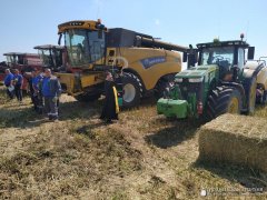 Священник посетил сельскохозяйственное унитарное предприятие «Ханчицы-Неман»