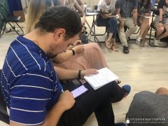 Члены движения неравнодушных христиан проходят обучение в Центре образования взрослых "Студии полезных компетенций"
