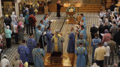 Архиепископ Артемий возглавил в Покровском соборе акафист Пресвятой Богородице в день сугубой молитвы за Беларусь