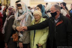 В Праздник Покрова Пресвятой Богородицы митрополит Вениамин возглавил литургию в Покровском соборе 