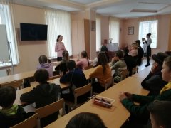 На базе прихода иконы Божией Матери «Взыскание погибших» состоялась встреча с поэтессой Викторией Смолко