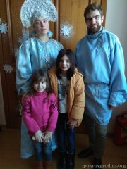 Молодежное братство Покровского собора организовало представление для воспитанников воскресной школы Молодежное братство Покровского собора организовало представление для воспитанников воскресной школы