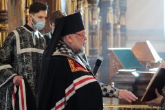 Архиепископ Артемий возглавил воскресную вечерню с чином прощения в Покровском соборе Архиепископ Артемий возглавил воскресную вечерню с чином прощения в Покровском соборе