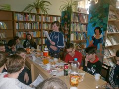 В Остринской горпоселковой библиотеке прошел круглый стол "Животворный источник православной книги" В Остринской горпоселковой библиотеке прошел круглый стол "Животворный источник православной книги"