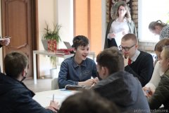 Интеллектуальную игру "Что? Где? Когда?" провели в воскресной школе Покровского собора