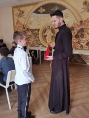 Интеллектуальную игру "Что? Где? Когда?" провели в воскресной школе Покровского собора