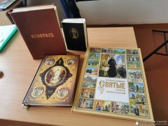 Настоятель храма поселка Сопоцкин провел мероприятие, посвященное Дню православной книги Настоятель храма поселка Сопоцкин провел мероприятие, посвященное Дню православной книги
