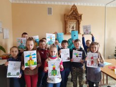 В воскресной школе храма поселка Зельва изучают каждую неделю Великого поста В воскресной школе храма поселка Зельва изучают каждую неделю Великого поста