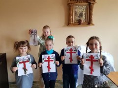 В воскресной школе храма поселка Зельва изучают каждую неделю Великого поста В воскресной школе храма поселка Зельва изучают каждую неделю Великого поста