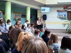 Священник посетил школу №8 города Волковыска