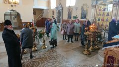Прихожане из Дятлово посетили храм поселка Зельва