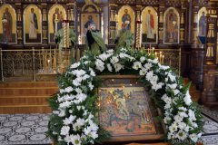 В праздник Входа Господня в Иерусалим архиепископ Артемий возглавил праздничное богослужение в Покровском соборе