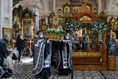 Великий Пяток. Вынос Плащаницы