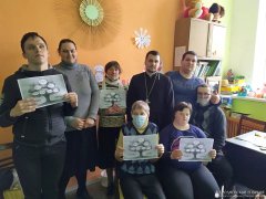 Священник посетил сектор дневного пребывания инвалидов Священник посетил сектор дневного пребывания инвалидов