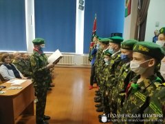 Священник посетил церемониал приведения к присяге «Юного усовца» учащихся военно-патриотических классов Священник посетил церемониал приведения к присяге «Юного усовца» учащихся военно-патриотических классов