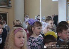 В храме поселка Зельва состоялся утренник воскресной школы в честь дня святых жен-мироносиц