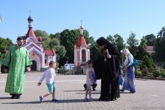 Накануне дня Святой Троицы Епископ Антоний совершил всенощное бдение в Покровском соборе