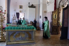 Накануне дня Святой Троицы Епископ Антоний совершил всенощное бдение в Покровском соборе