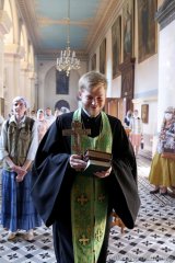 Накануне дня Святой Троицы Епископ Антоний совершил всенощное бдение в Покровском соборе