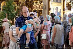 Накануне дня Святой Троицы Епископ Антоний совершил всенощное бдение в Покровском соборе