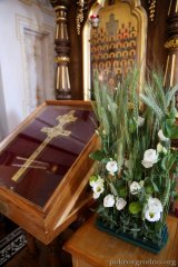 Накануне дня Святой Троицы Епископ Антоний совершил всенощное бдение в Покровском соборе