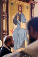 В Троицкую родительскую субботу епископ Антоний совершил Божественную литургию и панихиду в Покровском соборе