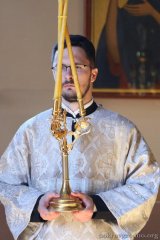 В Троицкую родительскую субботу епископ Антоний совершил Божественную литургию и панихиду в Покровском соборе