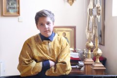 В Троицкую родительскую субботу епископ Антоний совершил Божественную литургию и панихиду в Покровском соборе