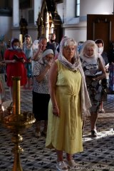 Епископ Антоний совершил в Покровском соборе молебен с чтением акафиста Пресвятой Богородице