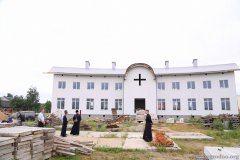 Епископ Антоний ознакомился с ходом строительных работ на приходе храма святителя Спиридона Тримифунтского
