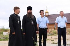 Епископ Антоний ознакомился с ходом строительных работ на приходе храма святителя Спиридона Тримифунтского