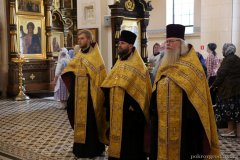 Накануне праздника Собора Всех Святых епископ Антоний совершил всенощное бдение в Покровском соборе