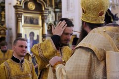 Накануне праздника Собора Всех Святых епископ Антоний совершил всенощное бдение в Покровском соборе