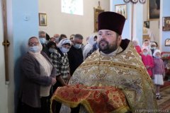 Епіскап Антоній узначаліў служэнне літургіі ў Крыжаўздзвіжанскім храме вёскі Свіслач 