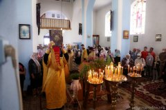 Епіскап Антоній узначаліў служэнне літургіі ў Крыжаўздзвіжанскім храме вёскі Свіслач 