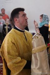 Епіскап Антоній узначаліў служэнне літургіі ў Крыжаўздзвіжанскім храме вёскі Свіслач 