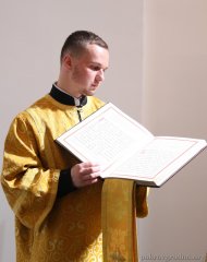 Епіскап Антоній узначаліў служэнне літургіі ў Крыжаўздзвіжанскім храме вёскі Свіслач 