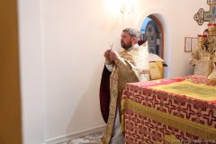 Епіскап Антоній узначаліў служэнне літургіі ў Крыжаўздзвіжанскім храме вёскі Свіслач 