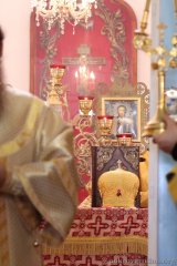 Епіскап Антоній узначаліў служэнне літургіі ў Крыжаўздзвіжанскім храме вёскі Свіслач 